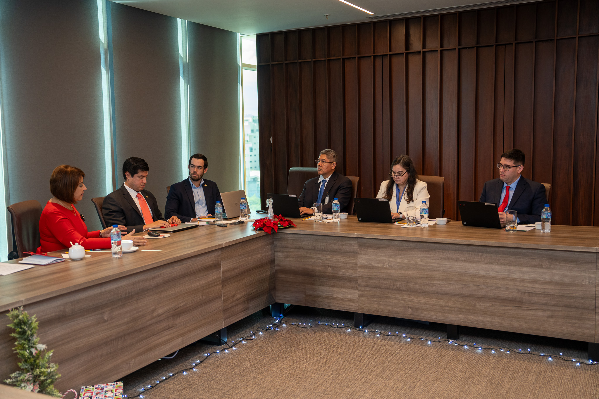 Rosanna Ruiz, Julio Lozano, Alejandro Rosales, Pamela Madrid y Diego Calderoìn