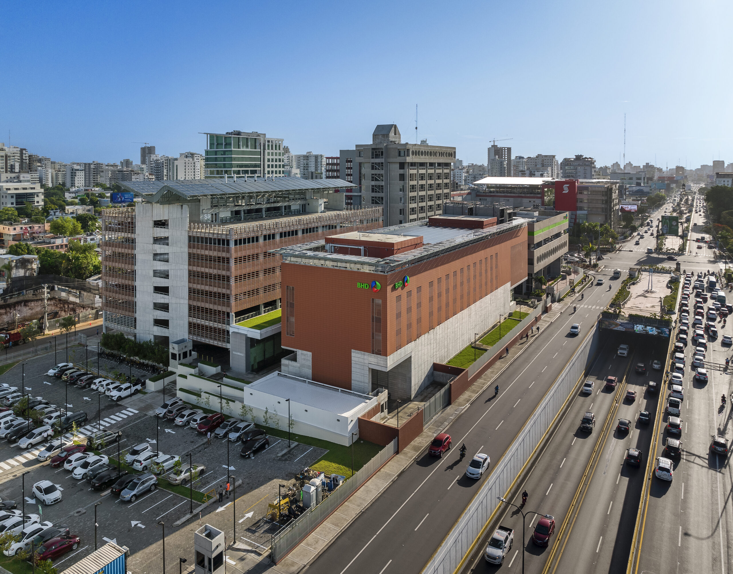 Campus Financiero BHD OESTE (2)